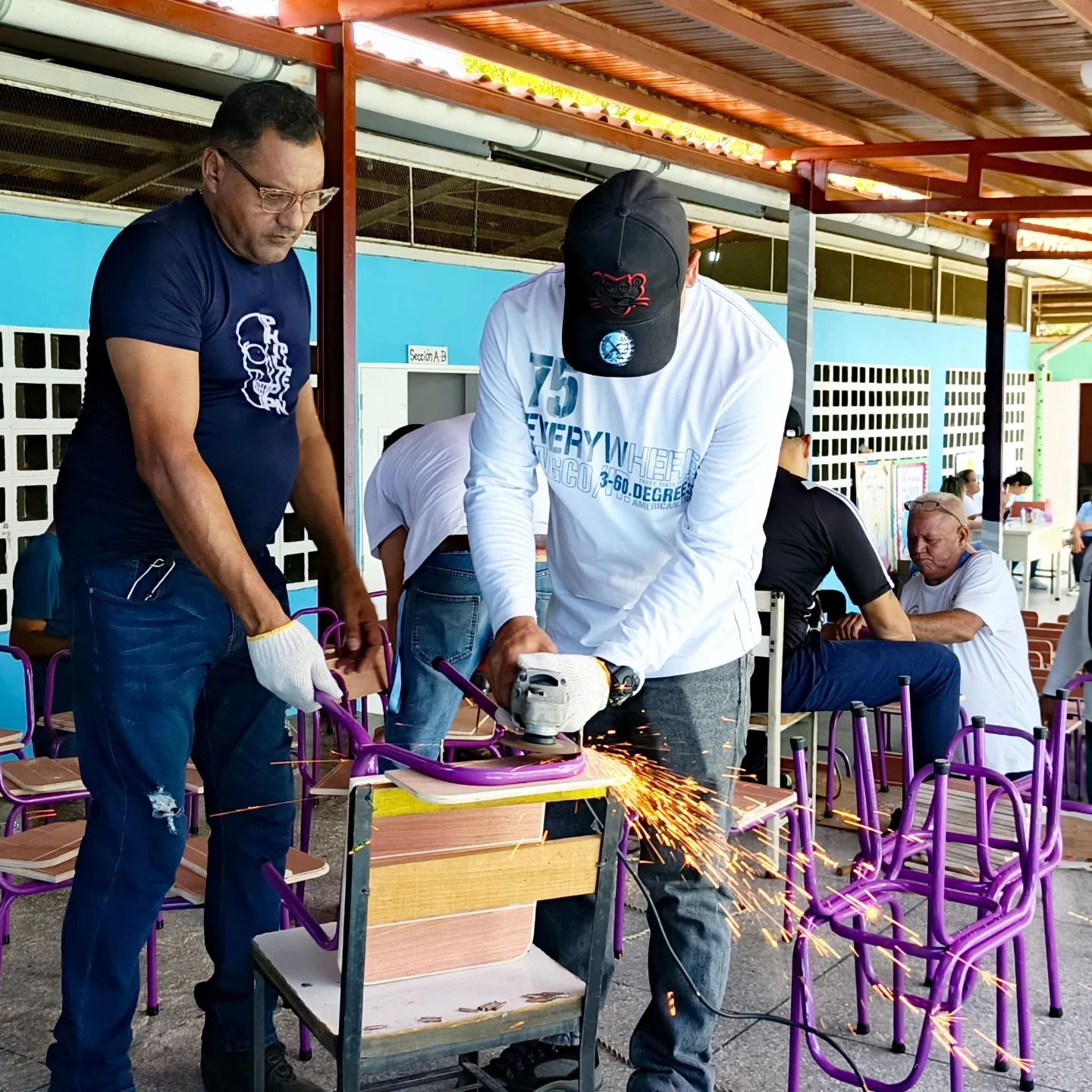 Ucersa y Barrio Nuevo Barrio Tricolor recuperan 13,127 mobiliarios educativos